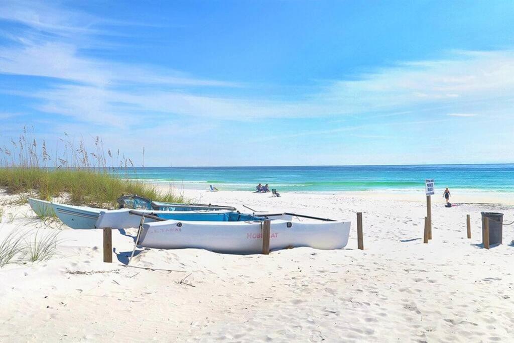 Calypso 2109 West Corner Unit With Incredible Gulf Views For Miles Holiday home Panama City Beach