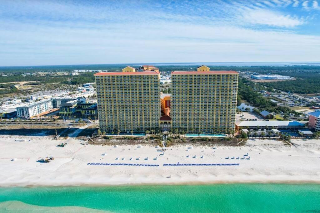 Calypso 2109 West Corner Unit With Incredible Gulf Views For Miles Holiday home