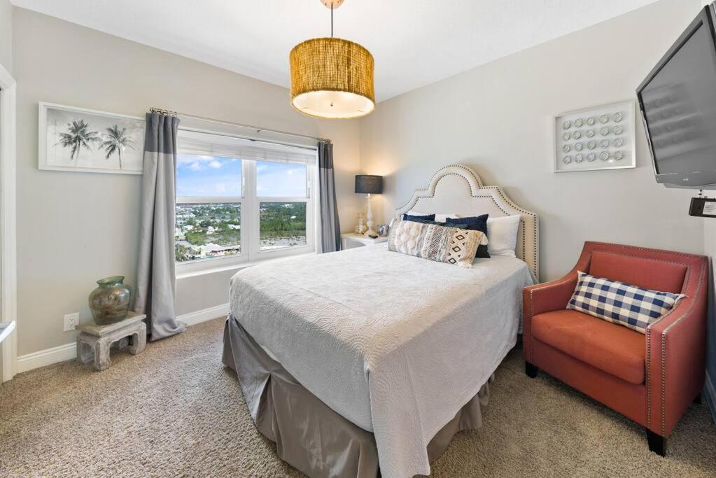 Calypso 2109 West Corner Unit With Incredible Gulf Views For Miles * Panama City Beach